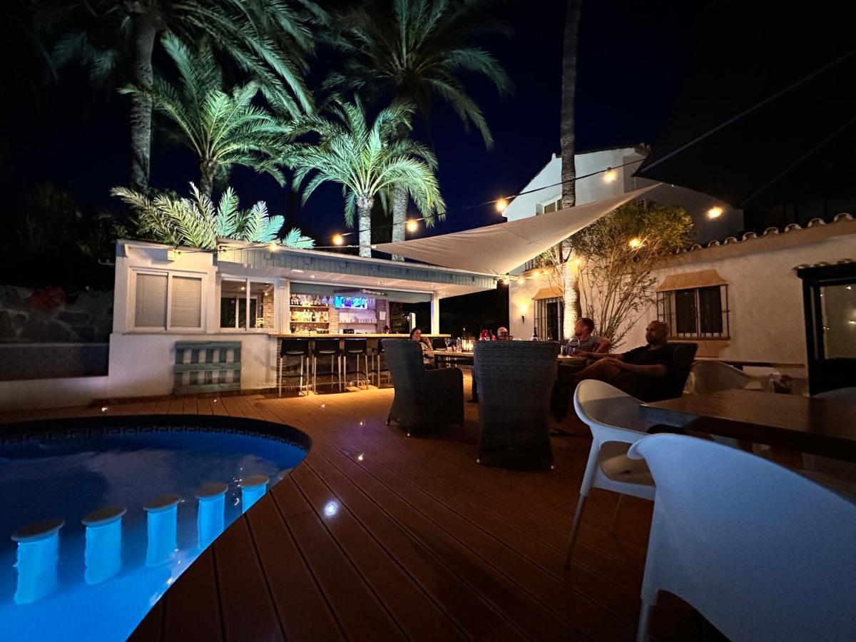 Banus Lodge Марбелья Екстер'єр фото